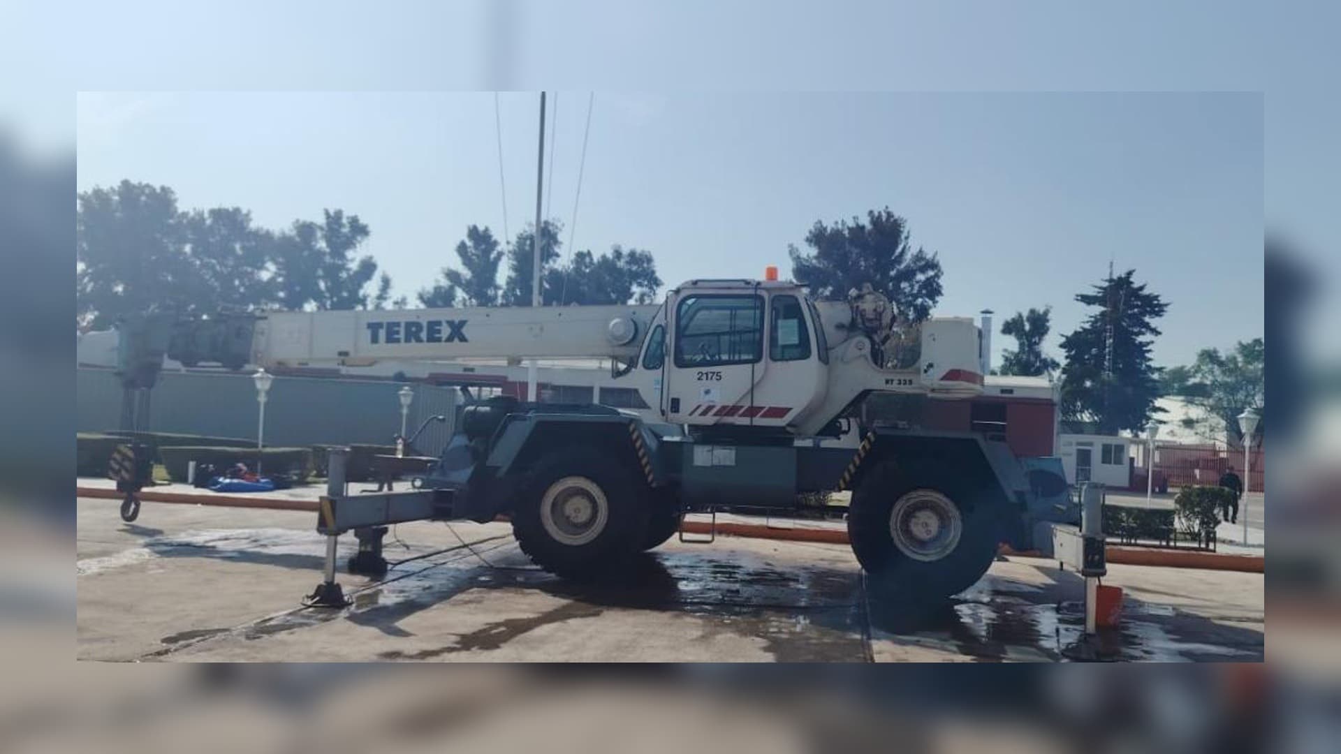 Reporte y ficha técnica en grúa Terex RT 335 — Tagema